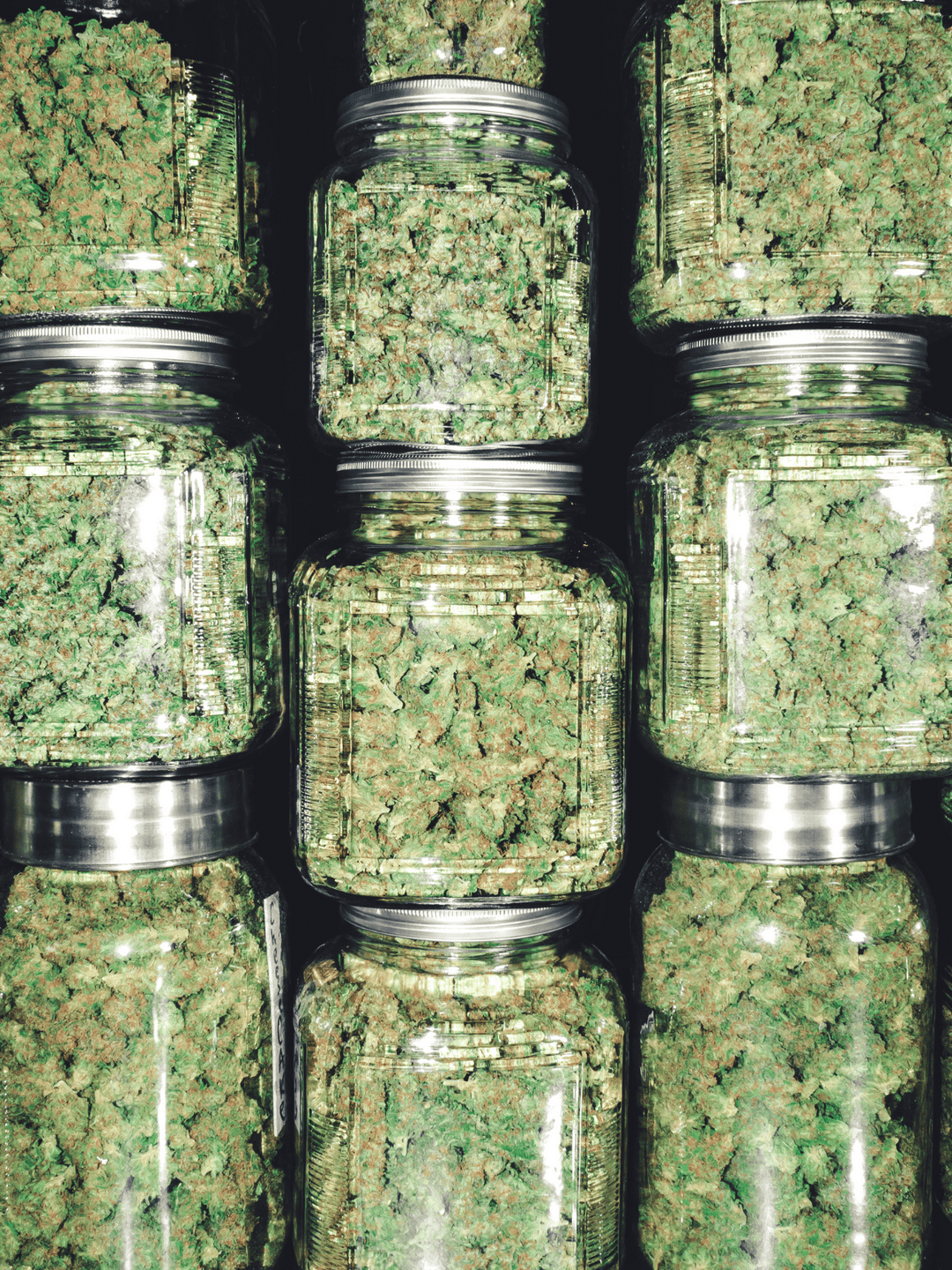 Interdicția HHC, informații legale pentru consumatori.